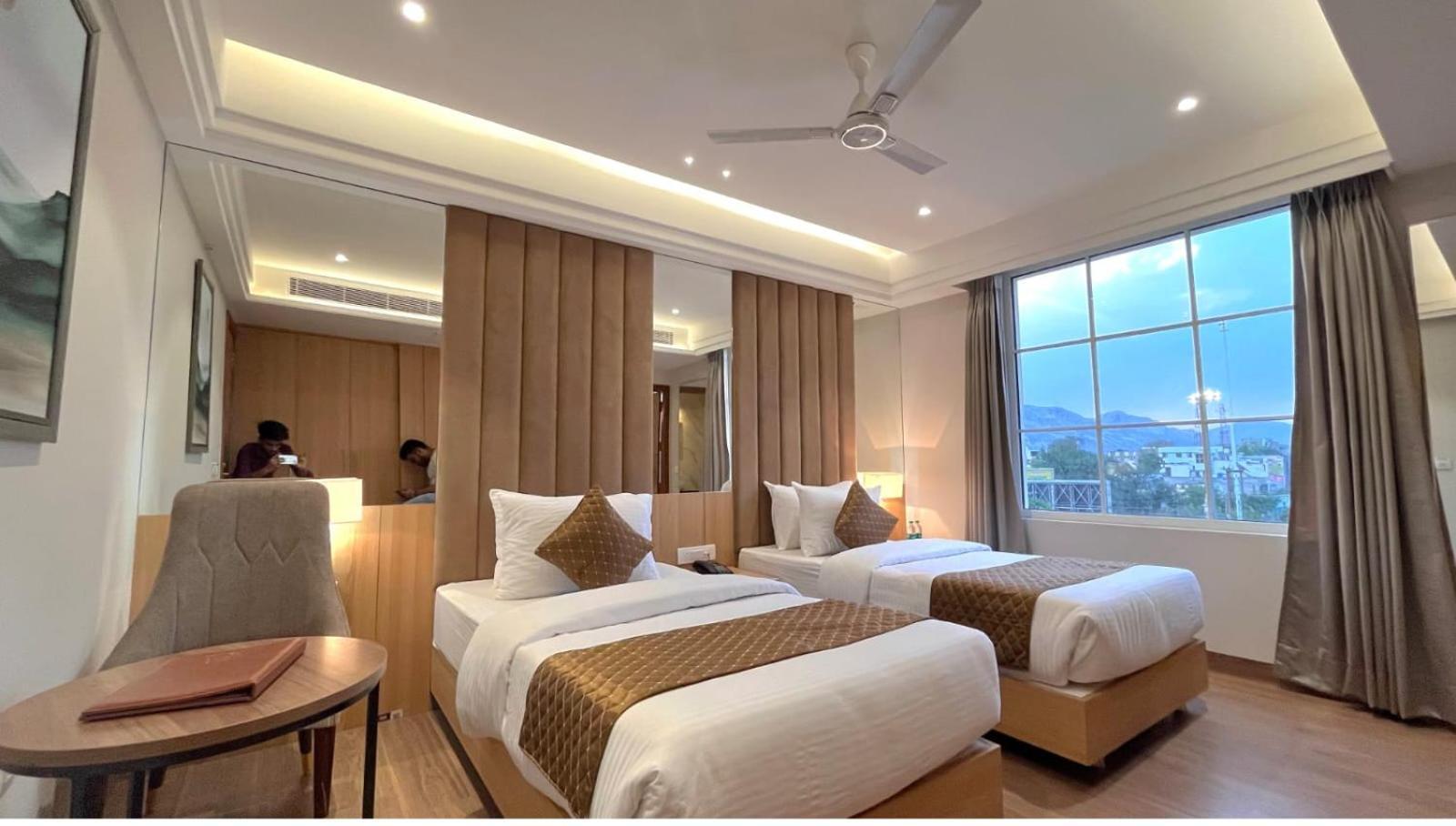 Hotel Alwar Royals Exterior photo